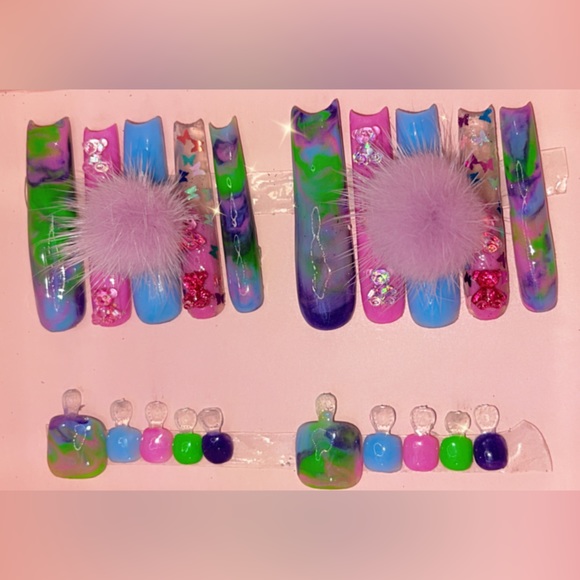 Xxl colorful Furry Nails